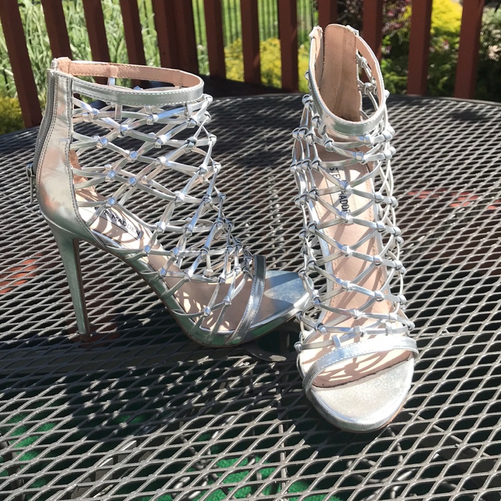 Heels - Picture 2 of 4